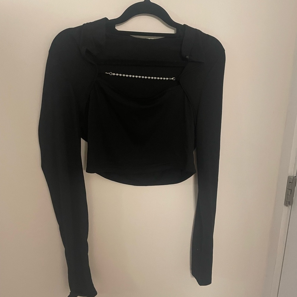 pearl neckline, long sleeve crop top